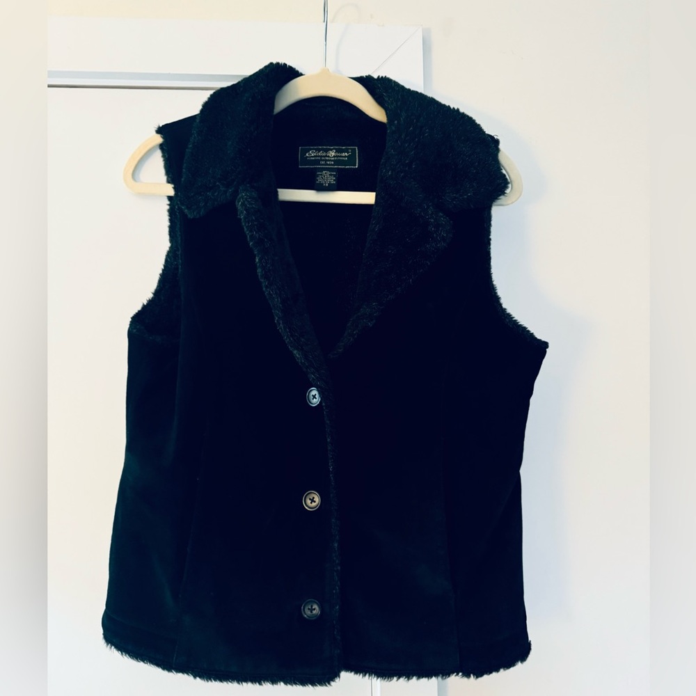 Eddie Bauer REAL  leather vest with fur lining.